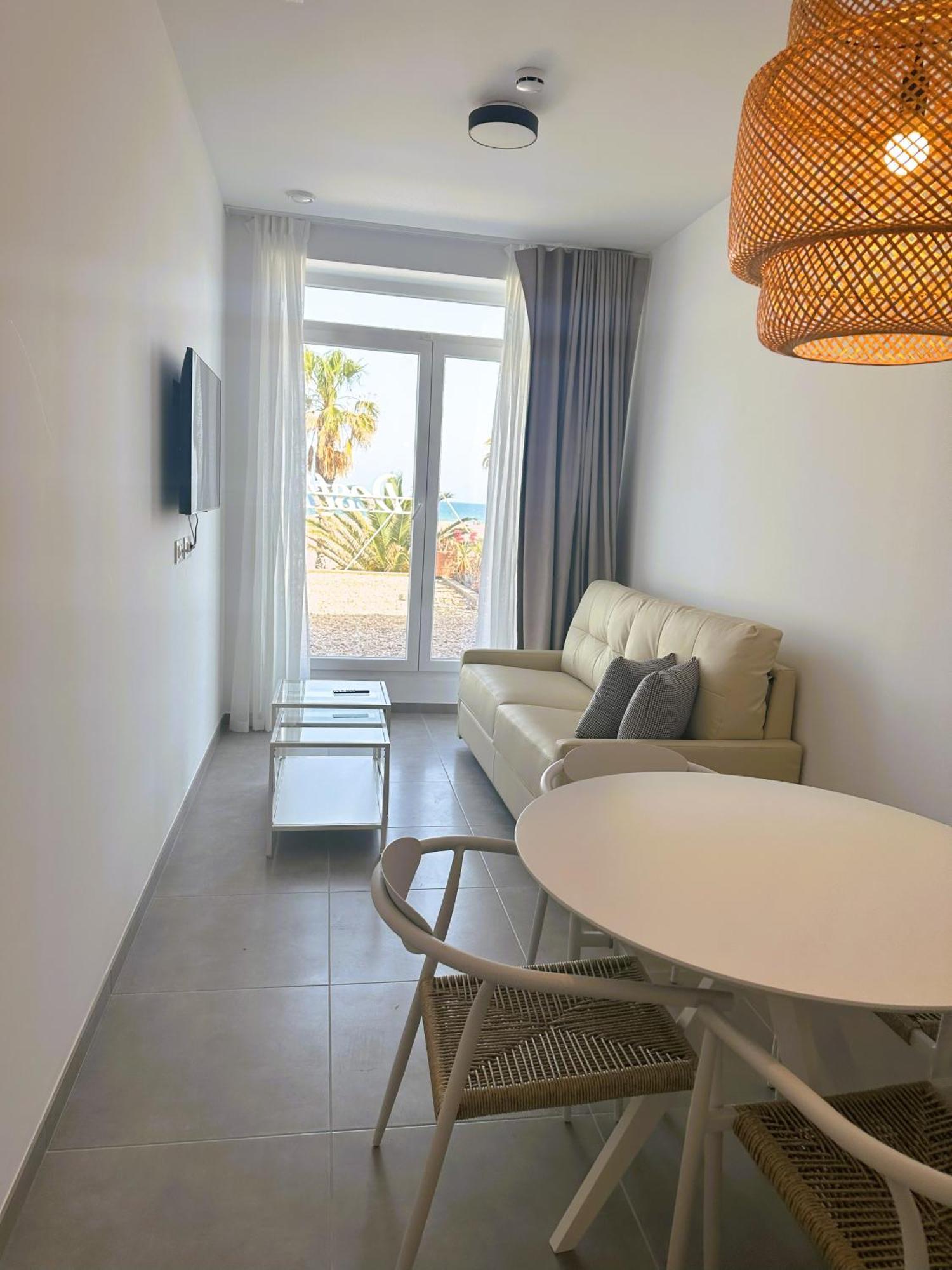 Almar 52 Suites Valencia Exteriör bild