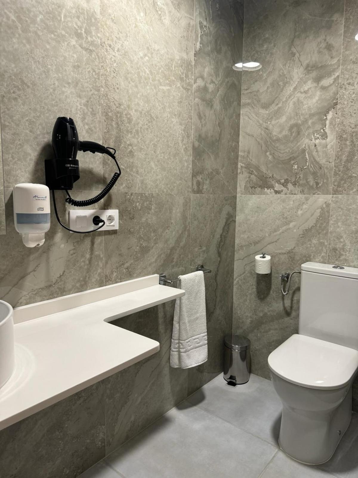 Almar 52 Suites Valencia Exteriör bild