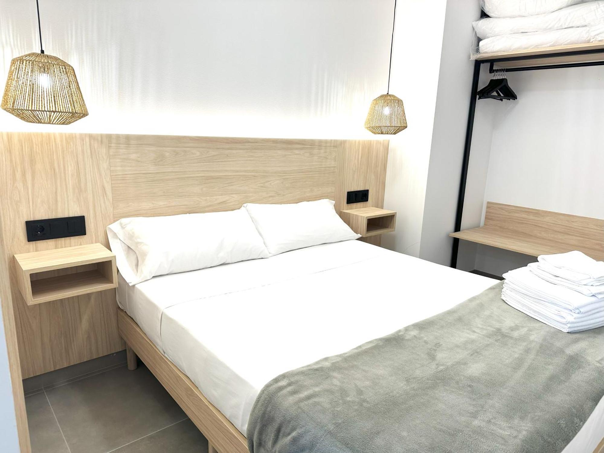 Almar 52 Suites Valencia Exteriör bild