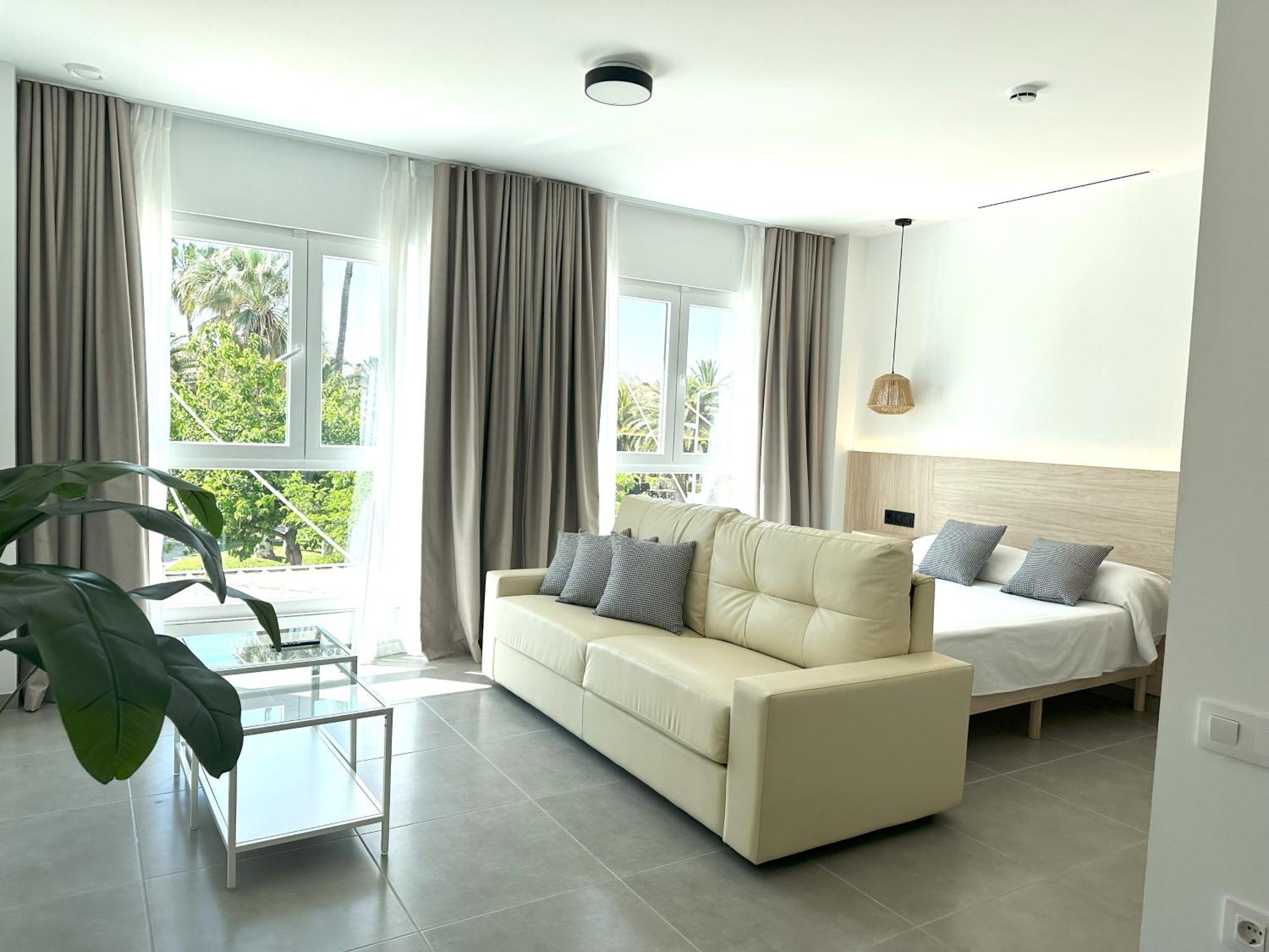 Almar 52 Suites Valencia Exteriör bild