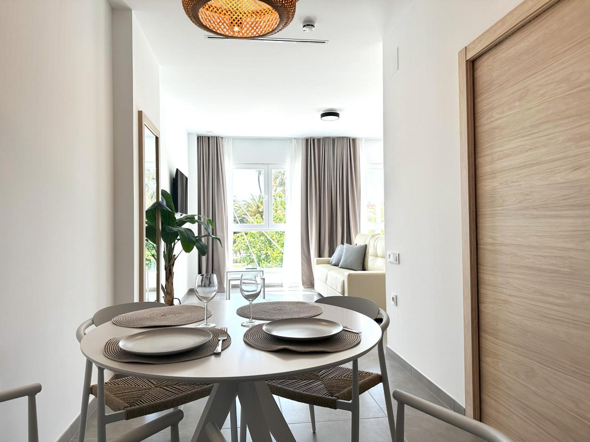 Almar 52 Suites Valencia Exteriör bild