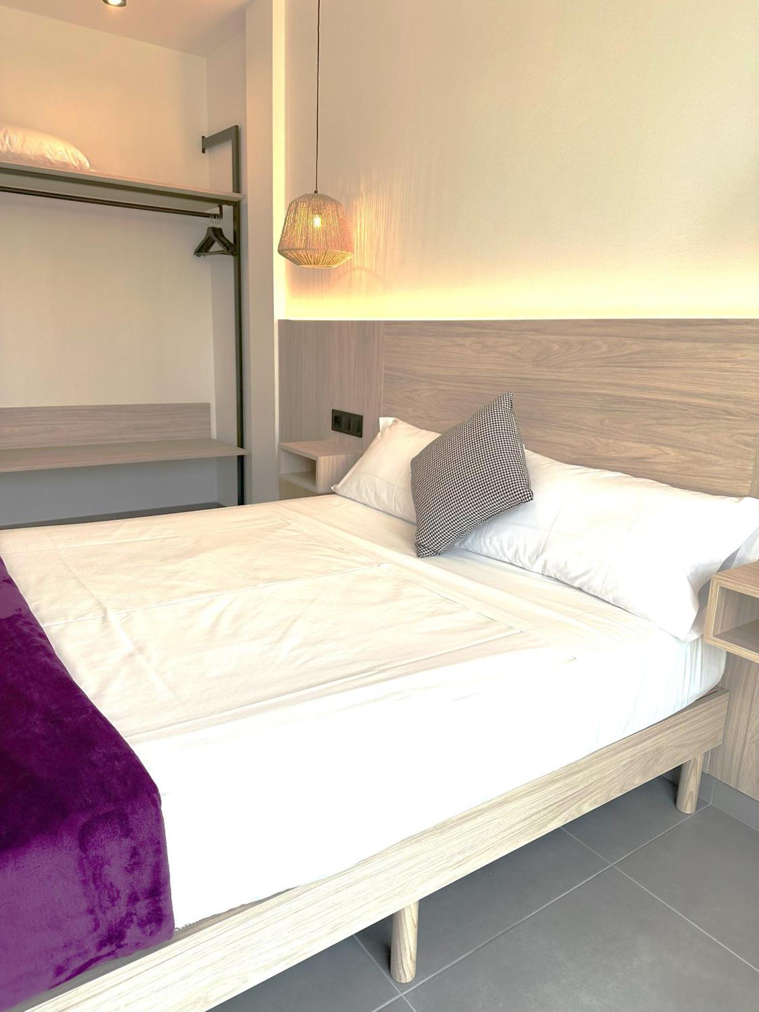 Almar 52 Suites Valencia Exteriör bild